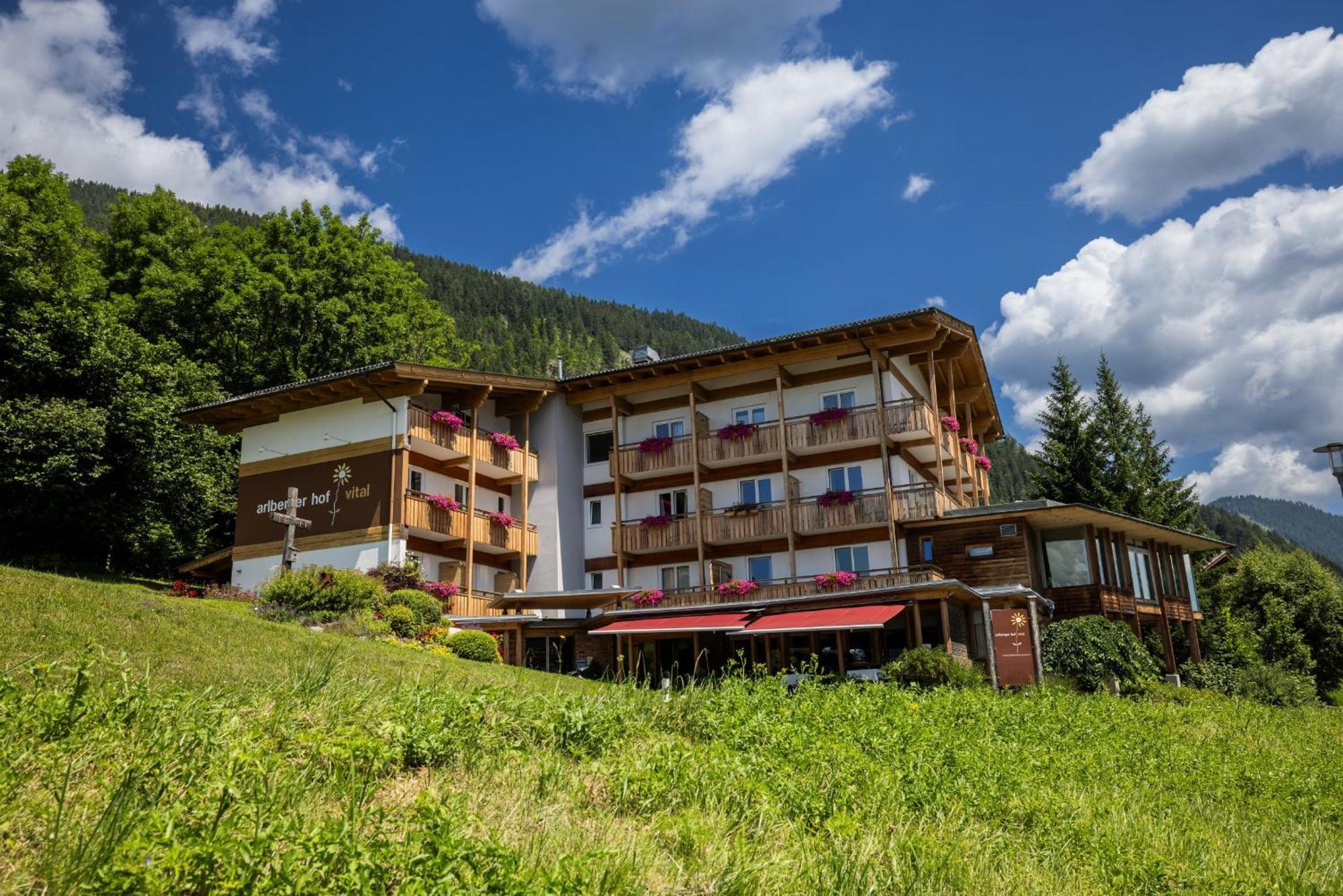 Arlbergerhof Vital Weissensee Exteriér fotografie